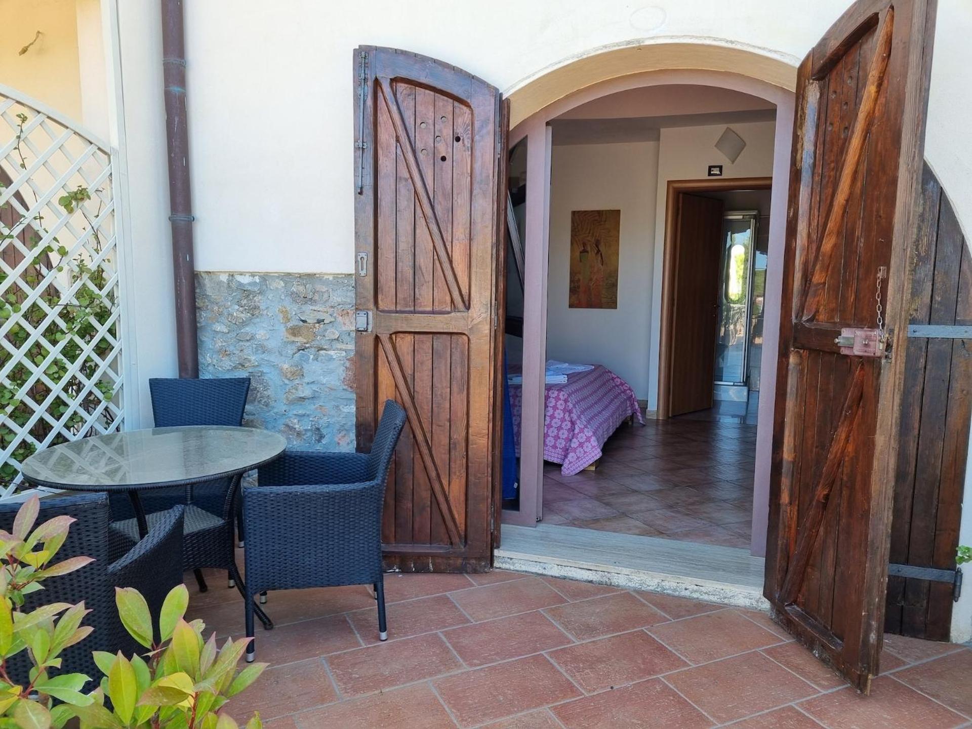 Agriturismo Le Rondini Di San Bartolo San Vincenzo Exterior photo