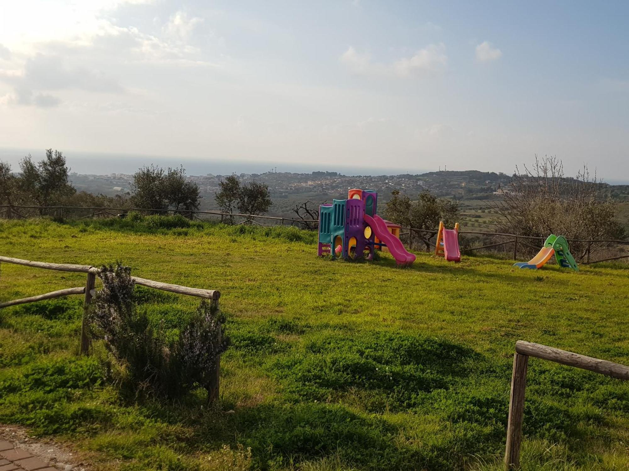 Agriturismo Le Rondini Di San Bartolo San Vincenzo Exterior photo