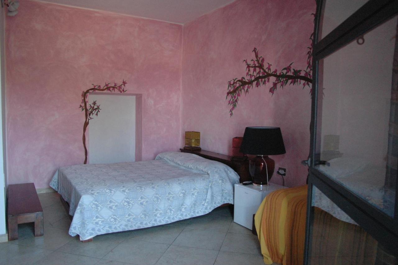 Agriturismo Le Rondini Di San Bartolo San Vincenzo Exterior photo